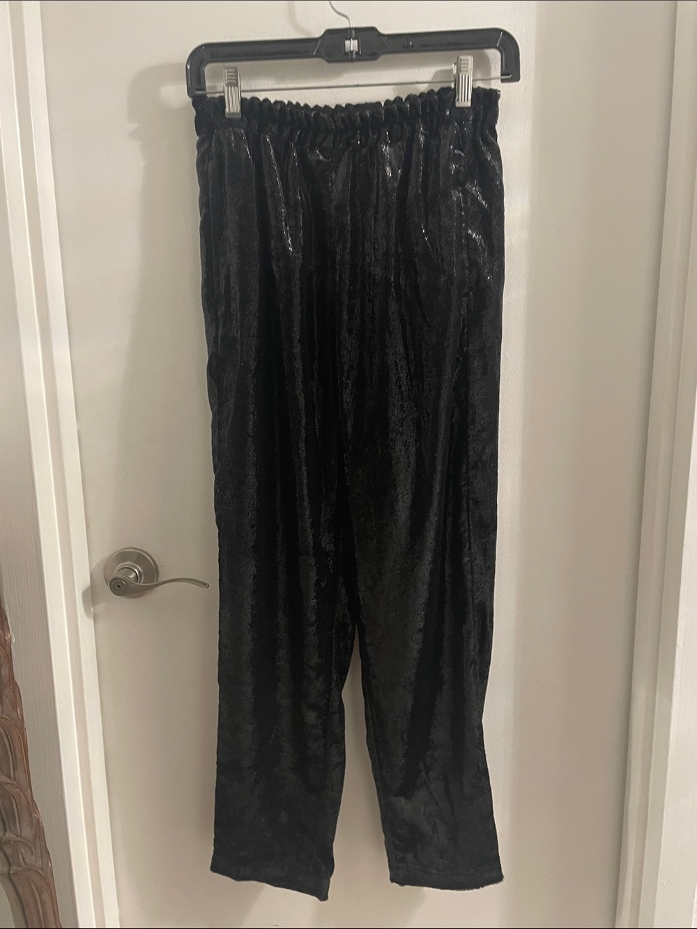 NWT XiRENA Declan Small Black Shine  Shimmer Velvet Elastic waist pockets Pants
